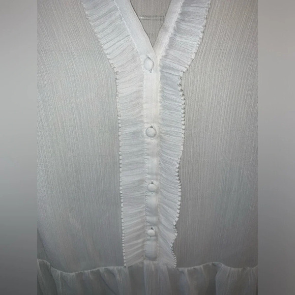 Set H&M ivory films sheer top & Old Navy khaki side zip chinos‎ - Picture 4 of 15